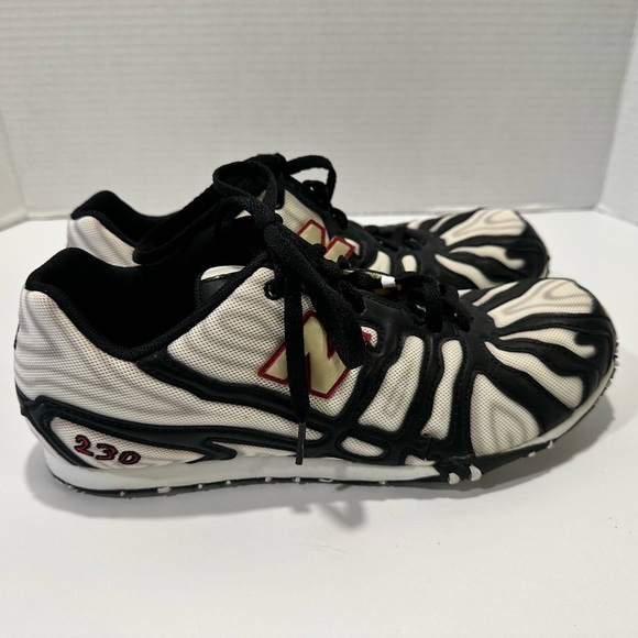 New Balance Other - Men’s New Balance RX230 Tennis shoes 9D. In excellent condition.